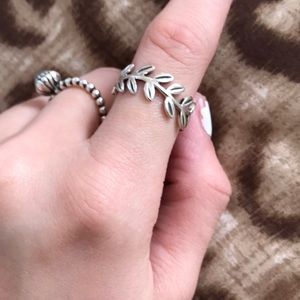 pandora ring